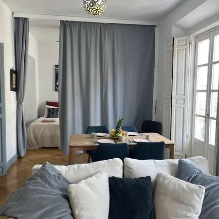 Beautiful, Spacious Centro *