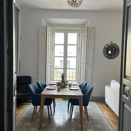Beautiful, Spacious Centro Apartament *